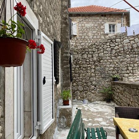Apartment Njegos Perast Buitenkant foto