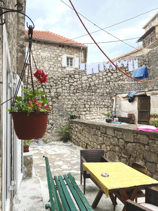 Apartment Njegos Perast Buitenkant foto