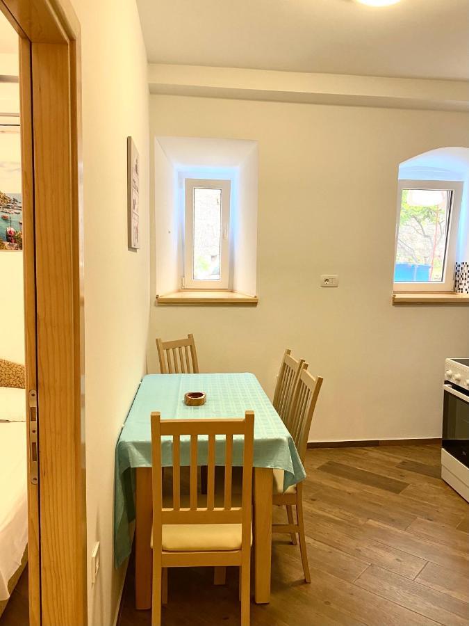 Apartment Njegos Perast Buitenkant foto