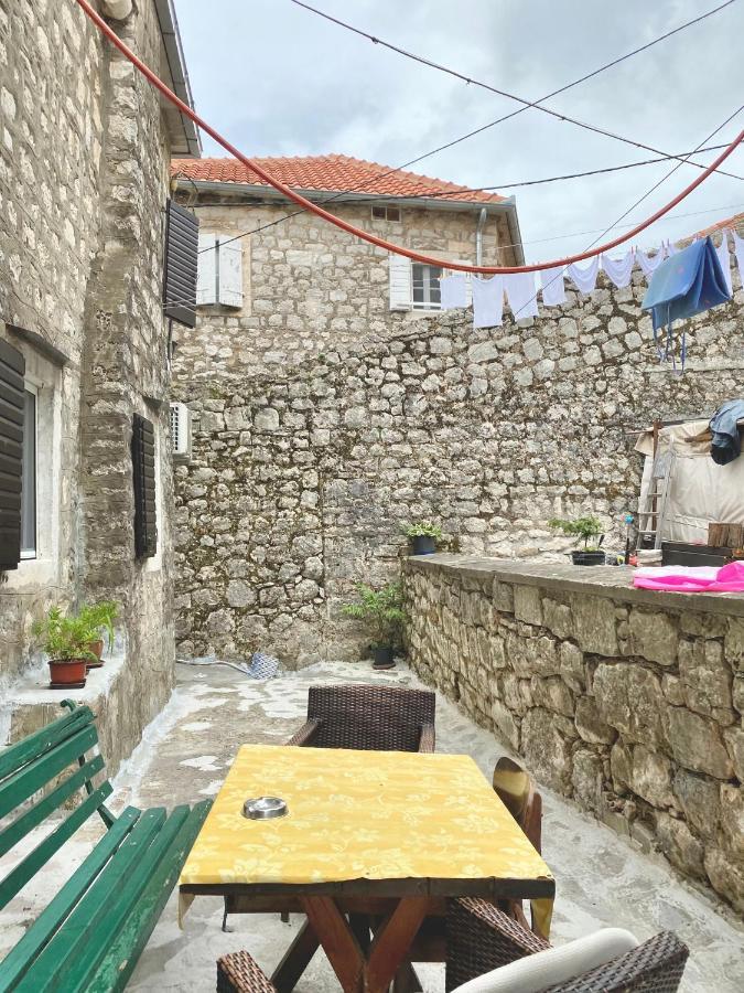Apartment Njegos Perast Buitenkant foto