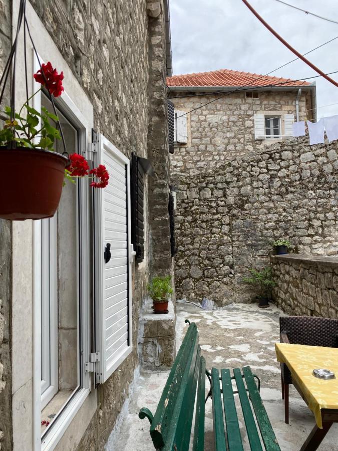 Apartment Njegos Perast Buitenkant foto