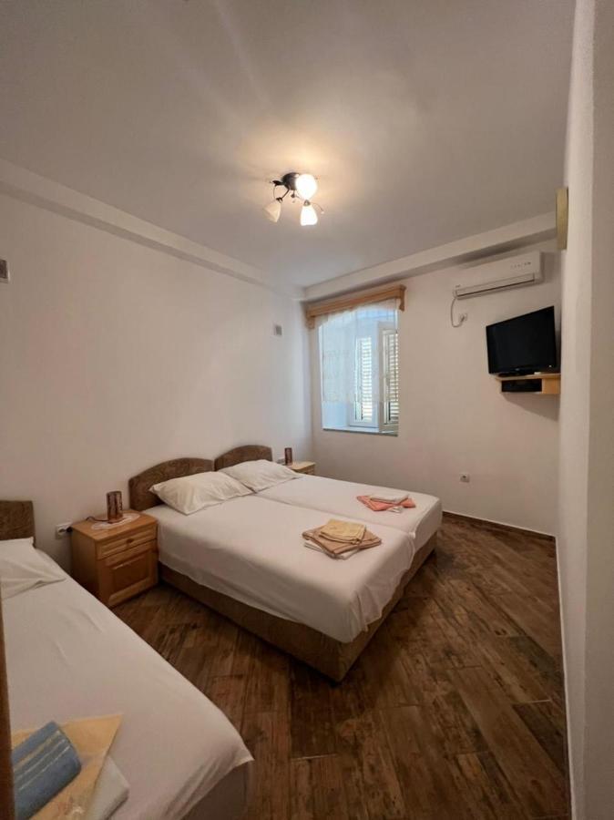 Apartment Njegos Perast Buitenkant foto